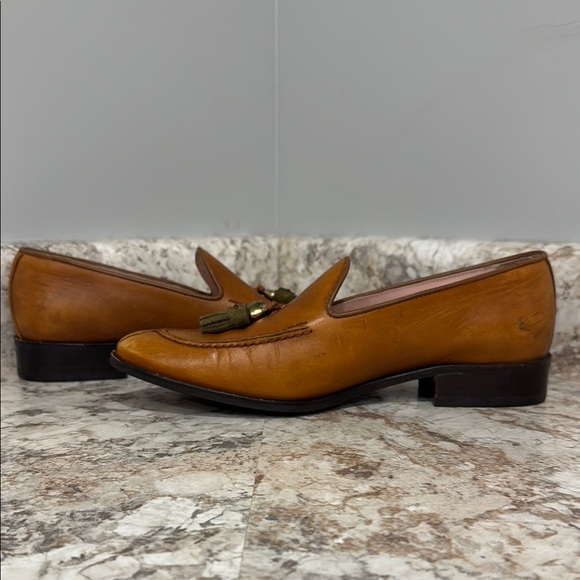 Giorgio Brutini Tan Leather Loafers with Green Tassels - Picture 12 of 12